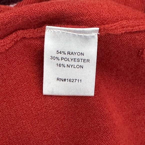 Mia Back Detail Pullover V-Neck Sweater - Picture 5 of 5